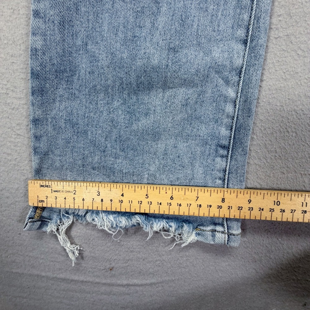 Risen Womens Jeans Straight Leg Light Wash Distressed Raw Hem 7/28 - Picture 3 of 10